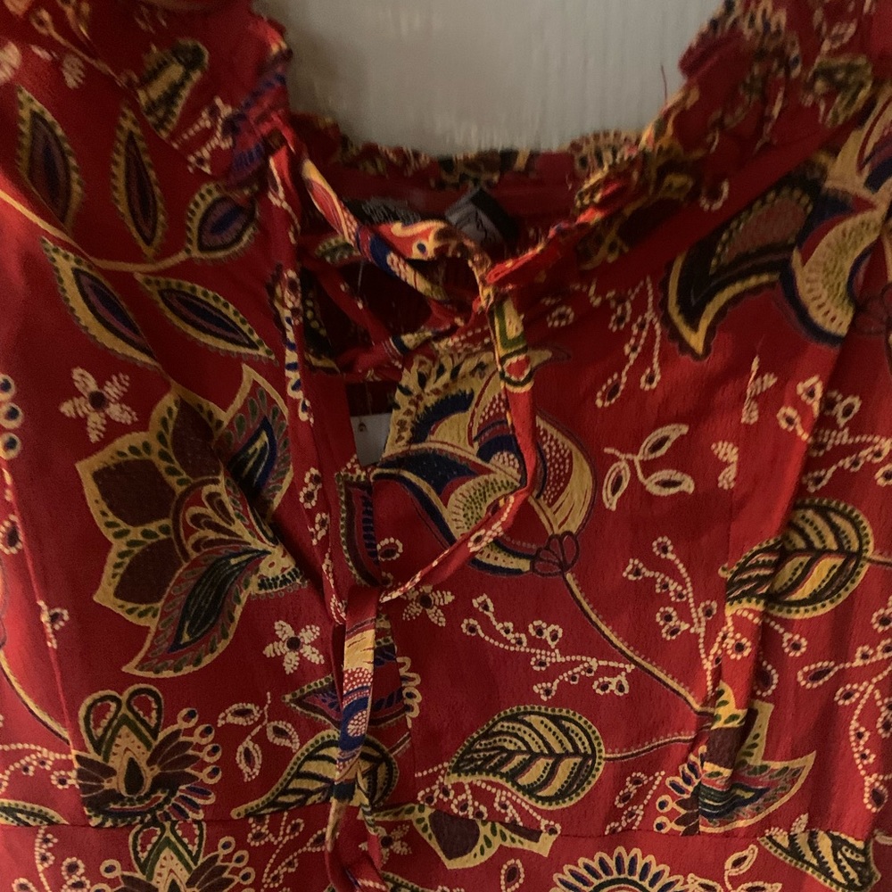 Dress - Picture 3 of 4